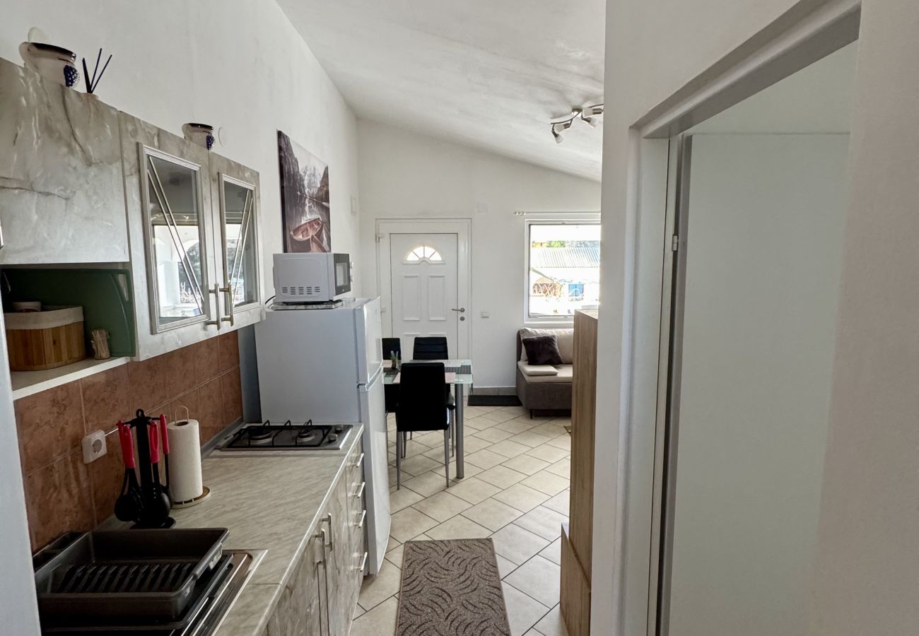 Ferienwohnung in Ražanac - Apartment Didovi Dvori 2 mit Whirlpool