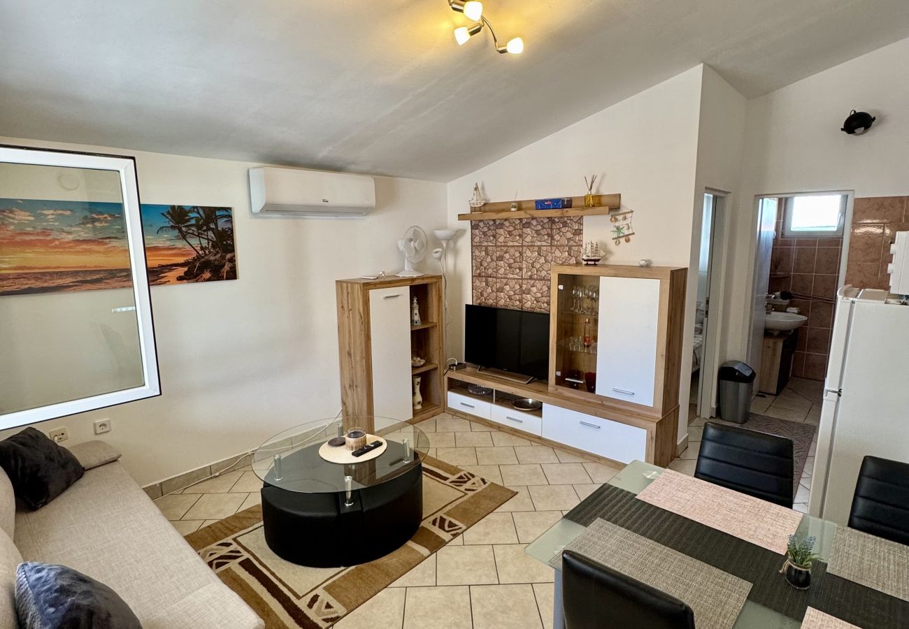 Ferienwohnung in Ražanac - Apartment Didovi Dvori 2 mit Whirlpool