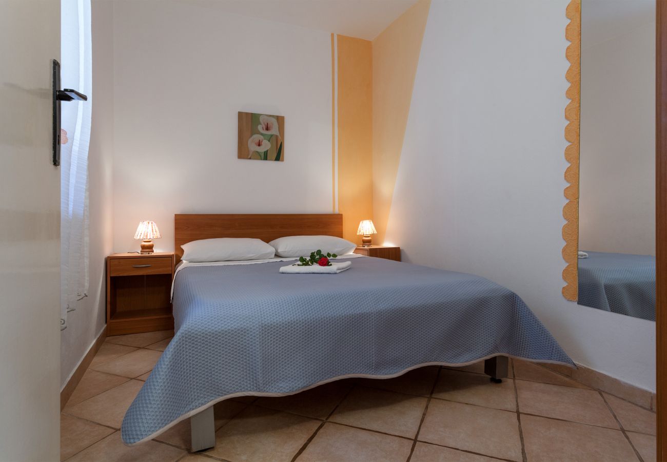 Ferienwohnung in Bibinje - Altstadtwohnung Apola 1