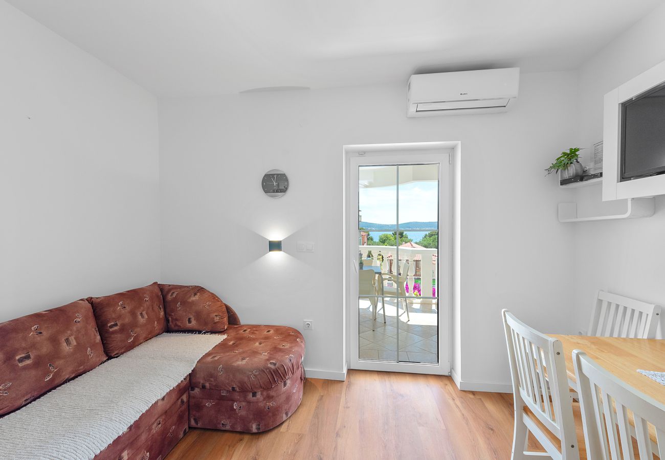 Ferienwohnung in Sveti Filip i Jakov - Superior apartment Tania 2