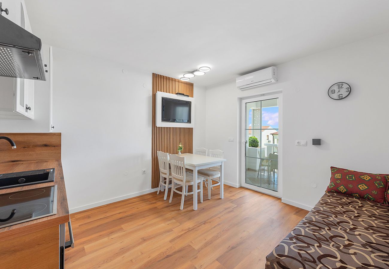 Ferienwohnung in Sveti Filip i Jakov - Superior apartment Tania 6