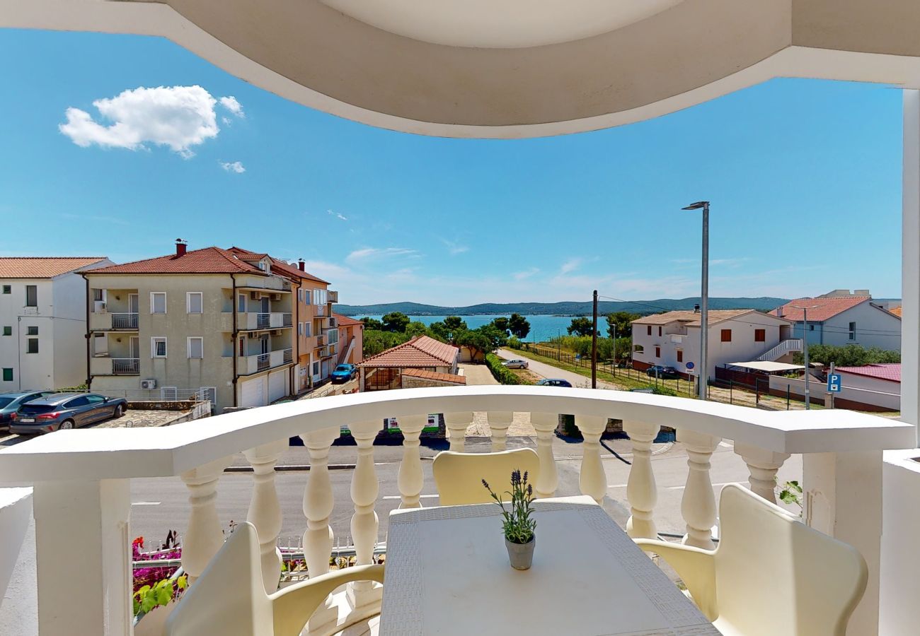 Ferienwohnung in Sveti Filip i Jakov - Superior apartment Tania 4