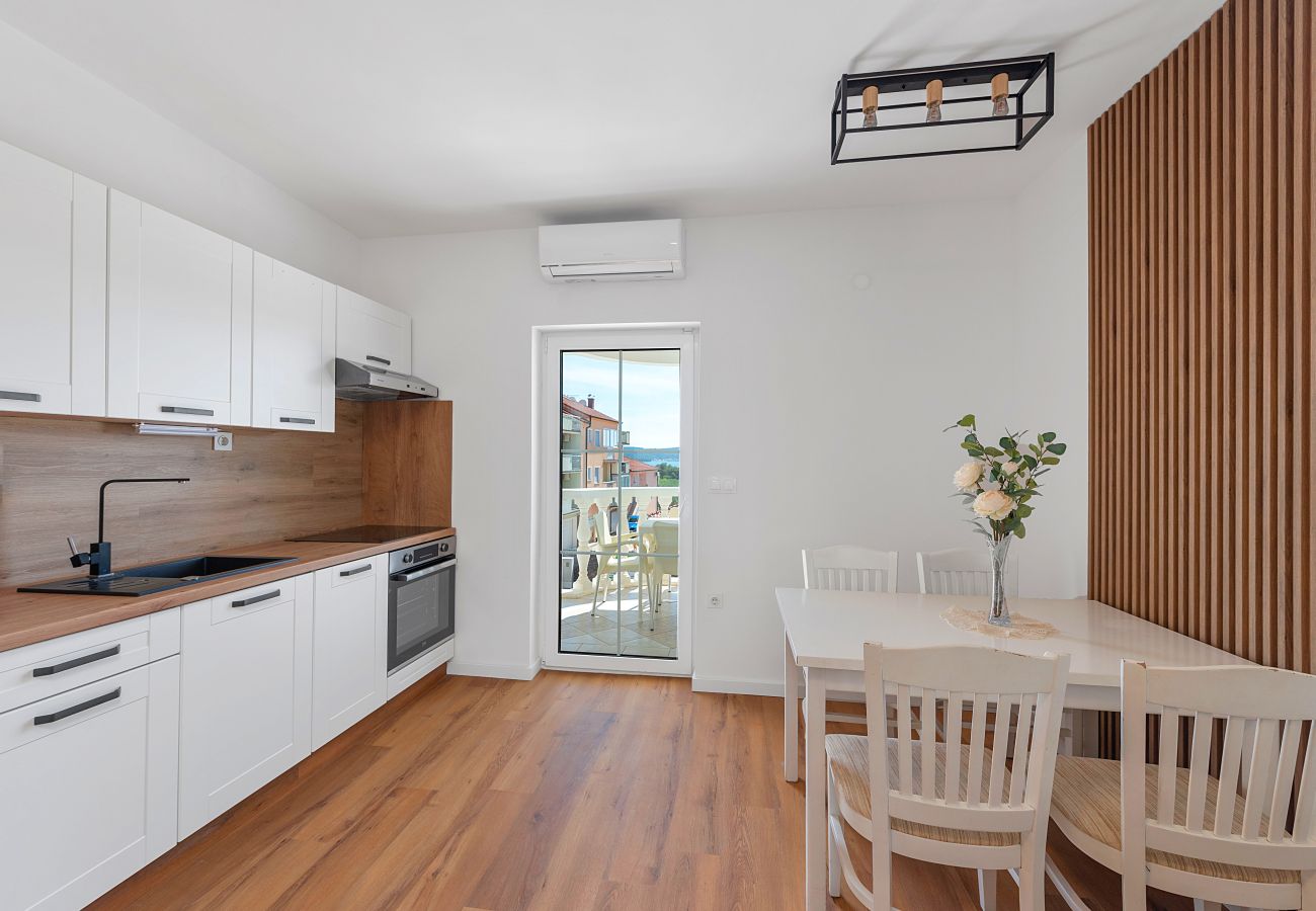 Ferienwohnung in Sveti Filip i Jakov - Superior apartment Tania 4
