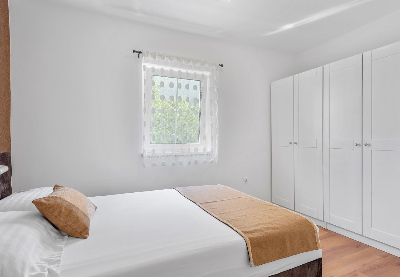 Ferienwohnung in Sveti Filip i Jakov - Superior apartment Tania 4