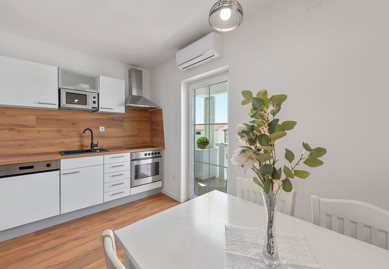 Ferienwohnung in Sveti Filip i Jakov - Superior apartment Tania 8