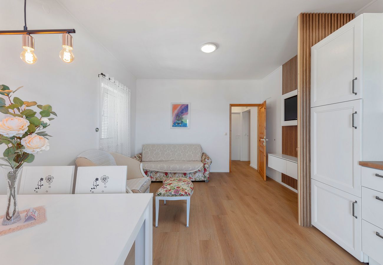 Ferienwohnung in Sveti Filip i Jakov - Superior apartment Tania 13
