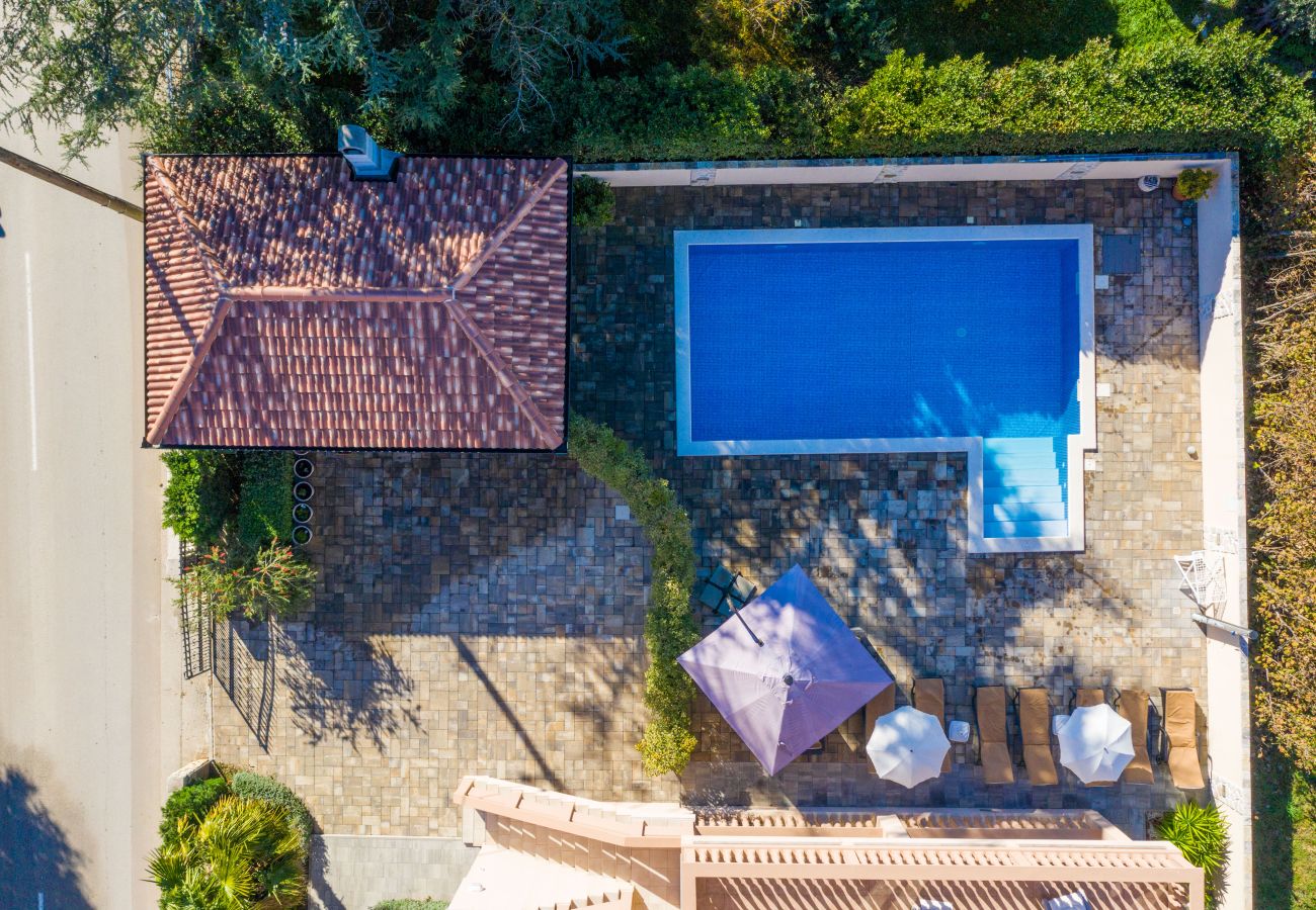 Ferienhaus in Bibinje - Ferienhaus Lolita mit Pool