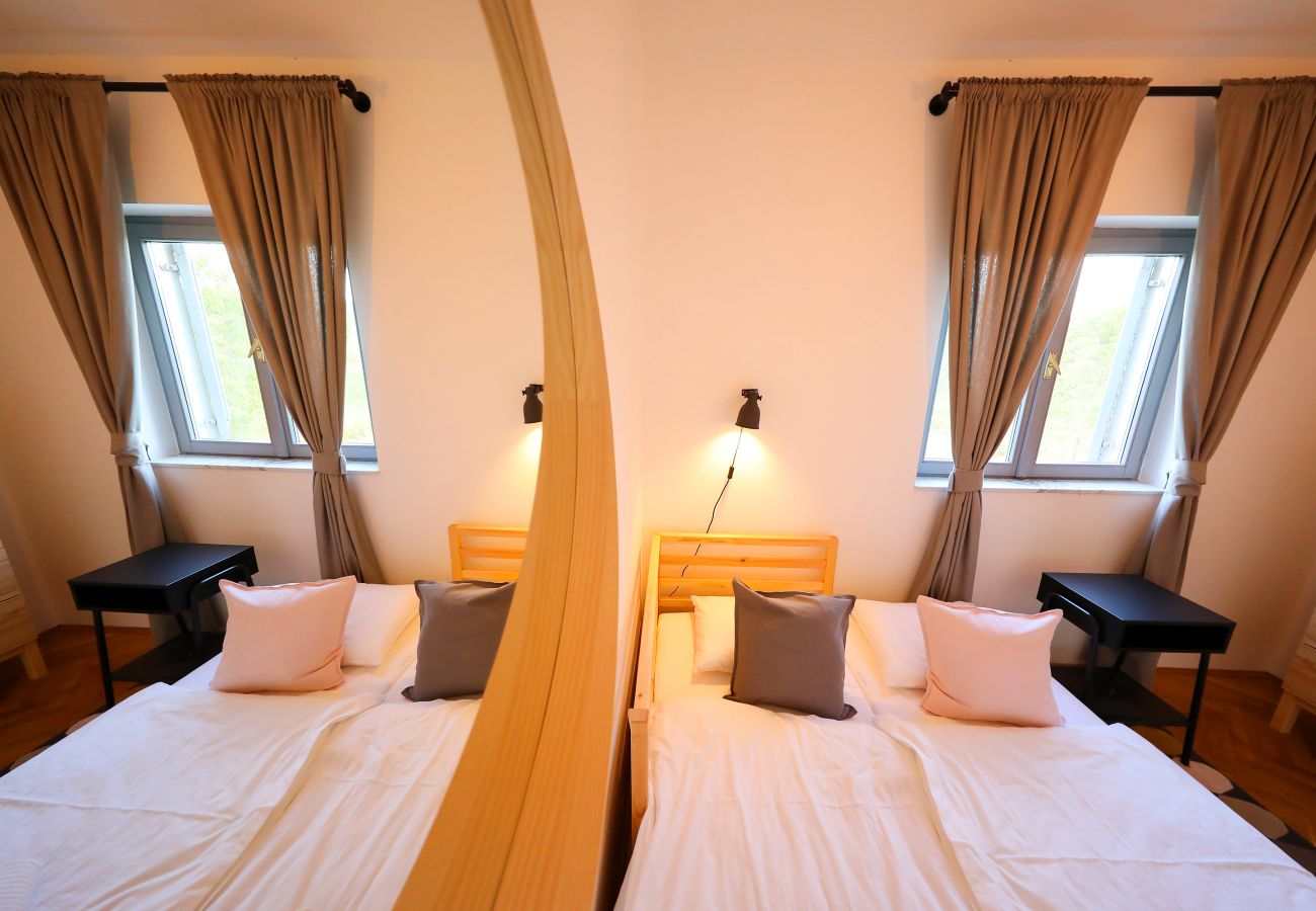 Ferienhaus in Tinj - Ferienhaus Nona mit Pool