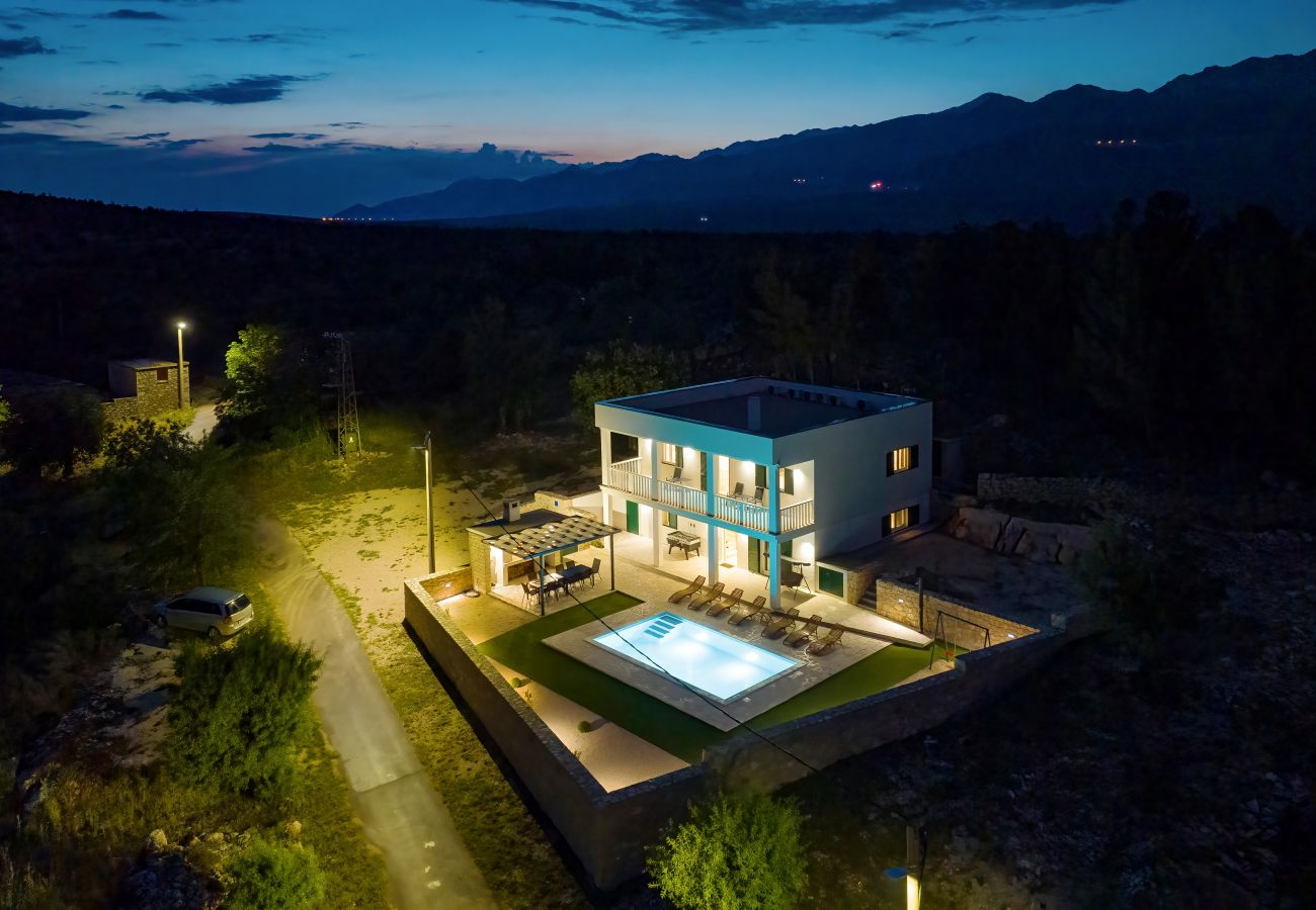 Villa in Kruševo - Villa Vallis mit Pool