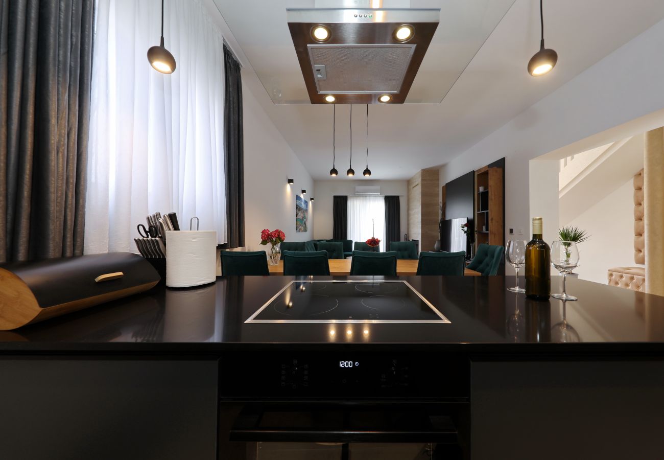 Villa in Kruševo - Villa Vallis mit Pool