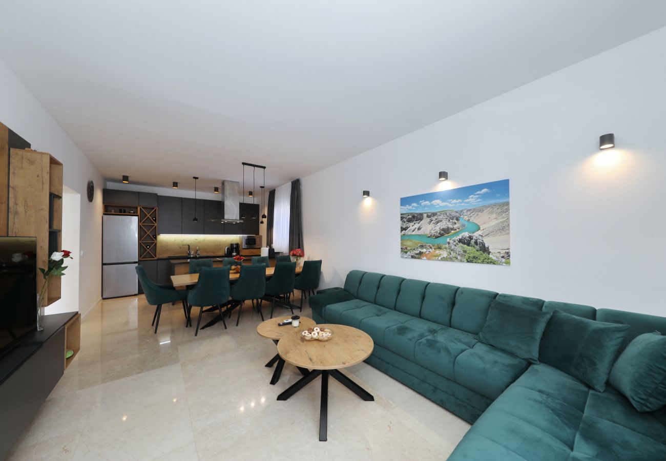 Villa in Kruševo - Villa Vallis mit Pool