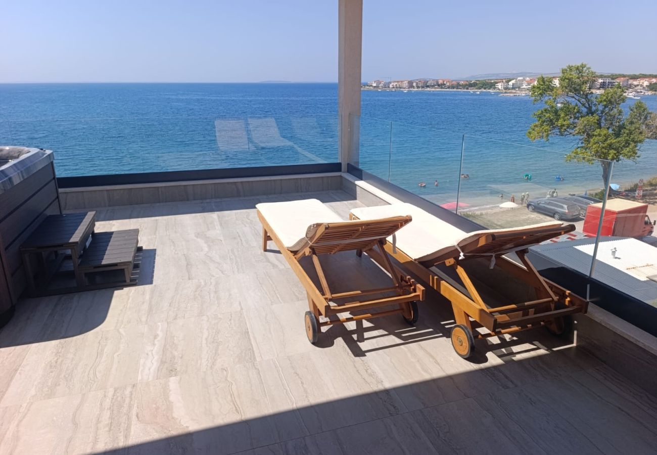 Ferienwohnung in Povljana - Strandpenthouse Pearl