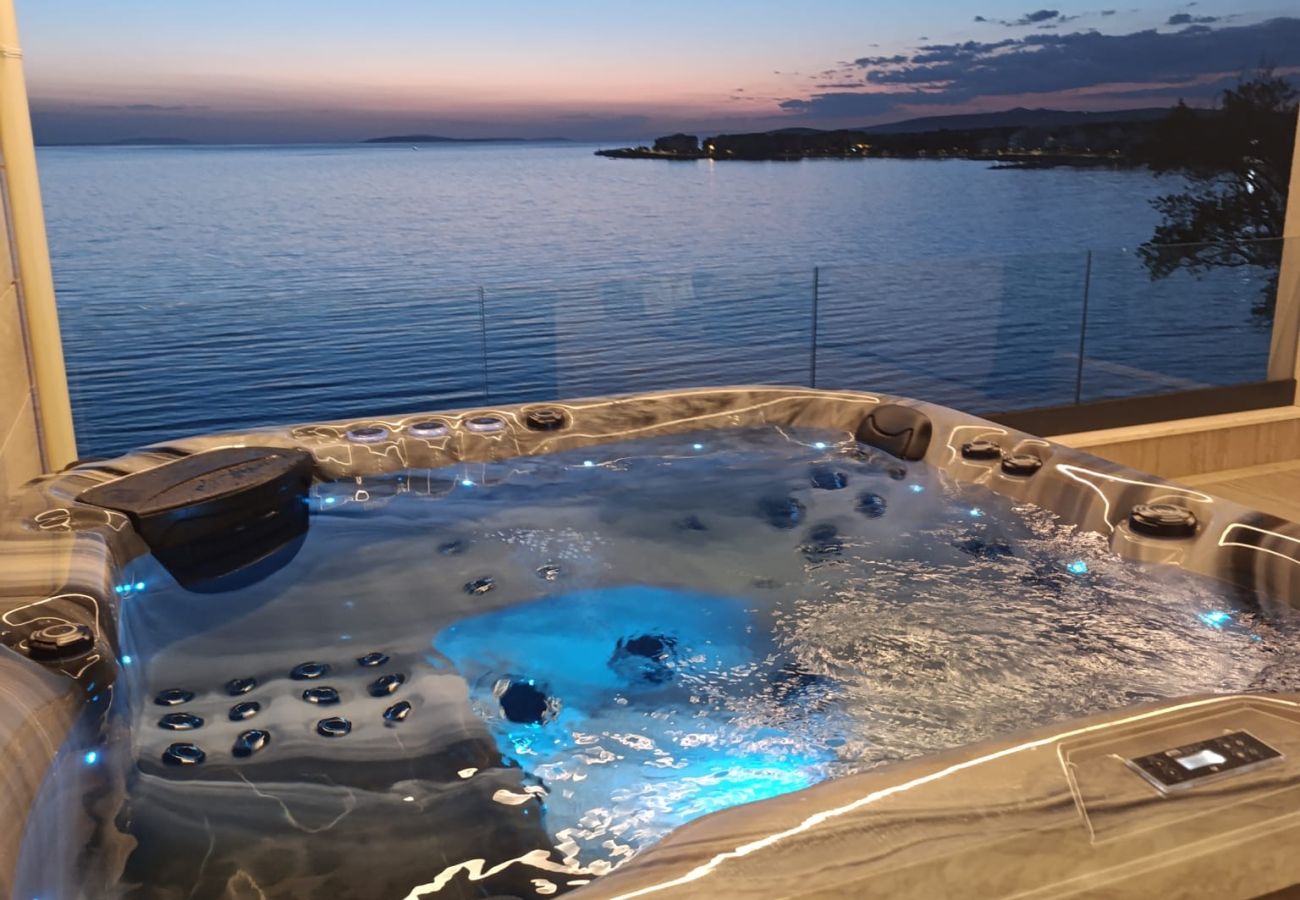 Ferienwohnung in Povljana - Strandpenthouse Pearl