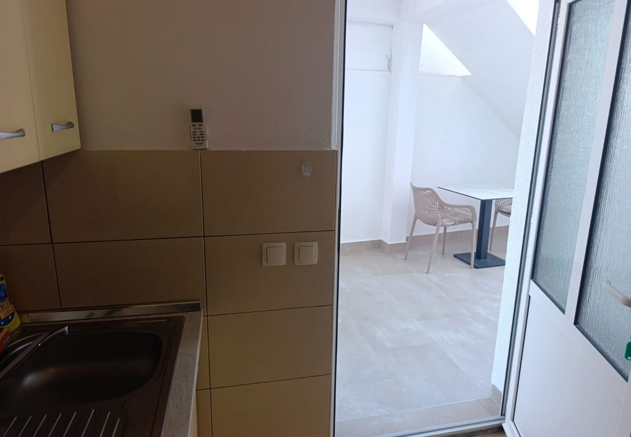 Ferienwohnung in Metajna - Ferienwohnung Valla 1 direkt am Meer