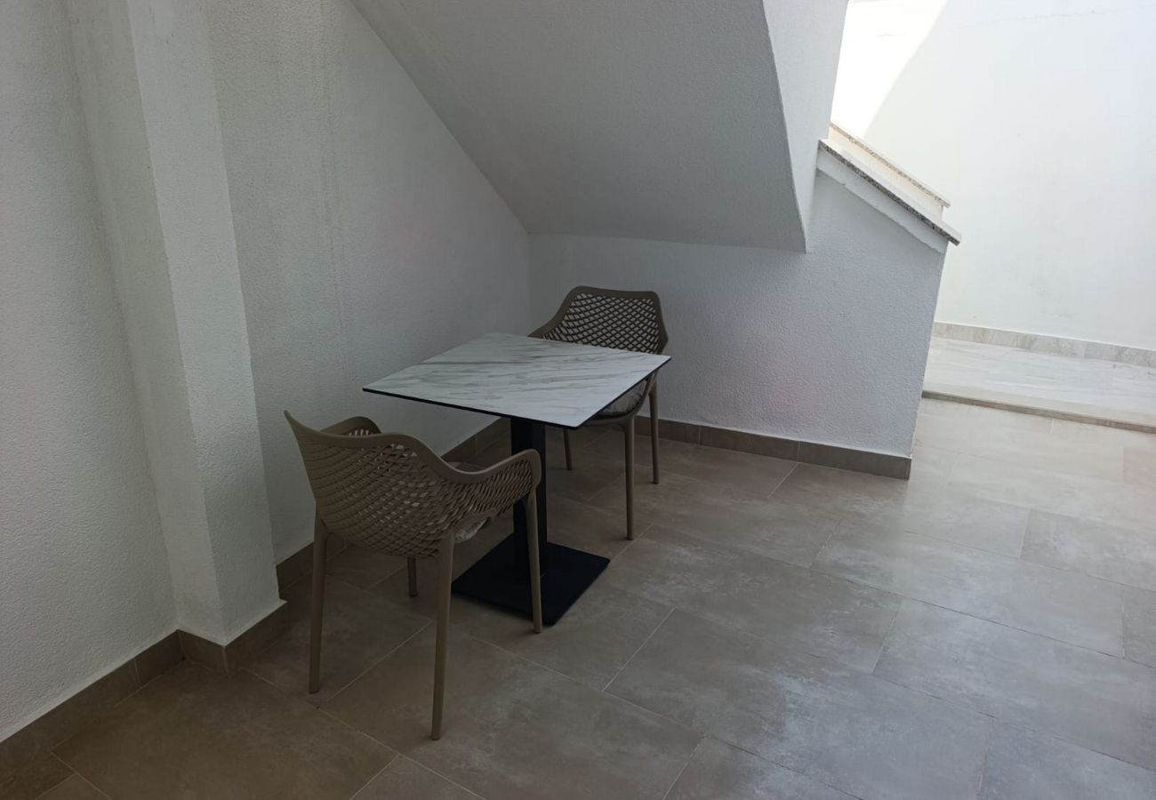 Ferienwohnung in Metajna - Ferienwohnung Valla 1 direkt am Meer