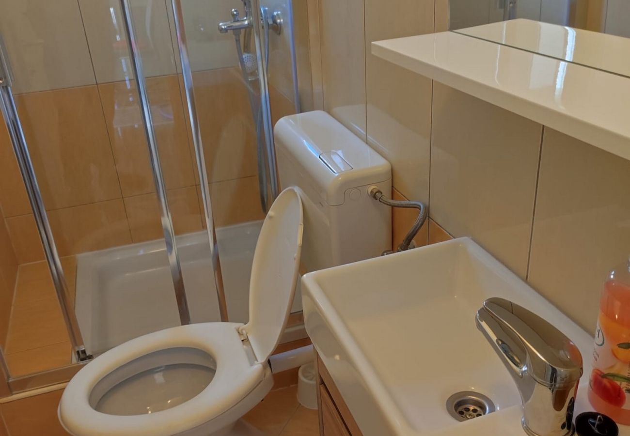 Ferienwohnung in Metajna - Ferienwohnung direkt am Meer Valla 2