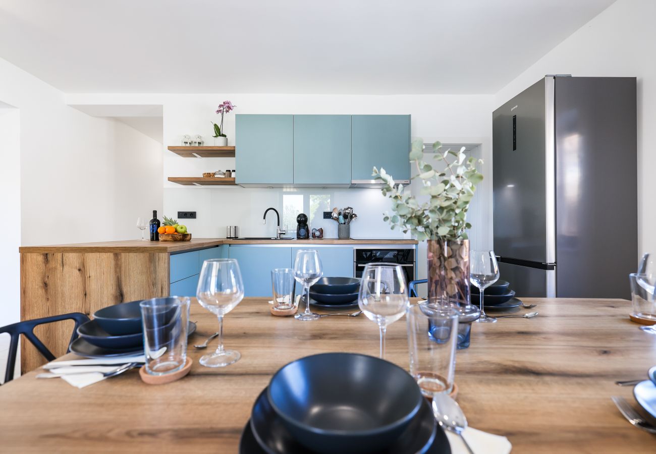 Villa in Sukošan - Villa Elaia mit beheiztem Pool