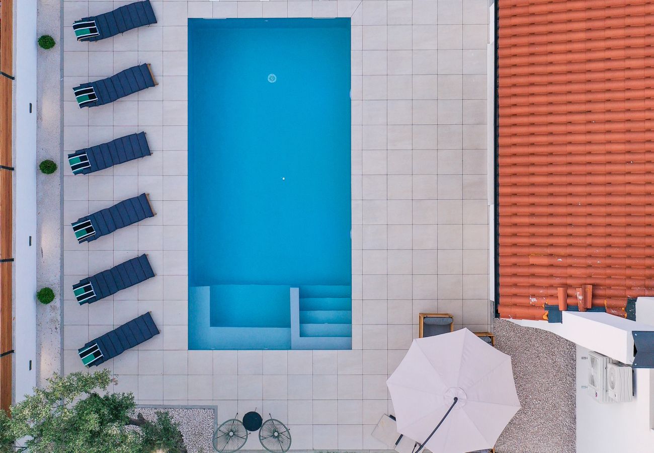 Villa in Sukošan - Villa Elaia mit beheiztem Pool