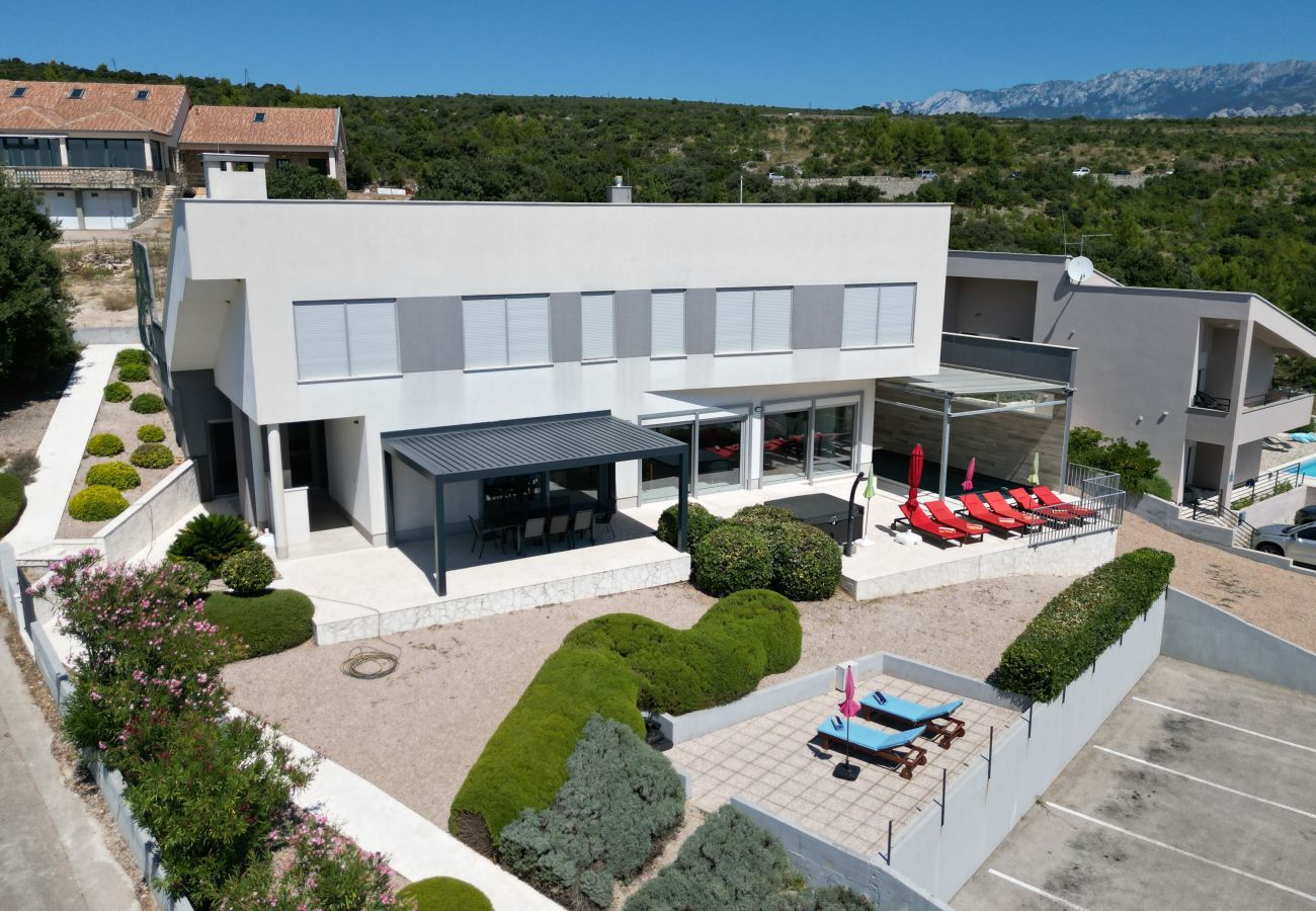 Villa in Posedarje - Villa Costabella mit beheiztem Pool