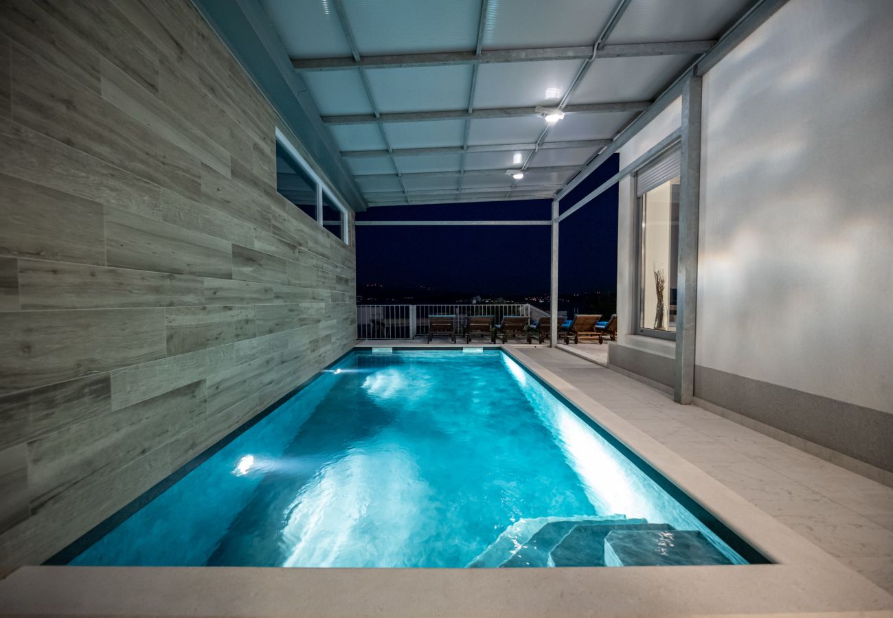 Villa in Posedarje - Villa Costabella mit beheiztem Pool