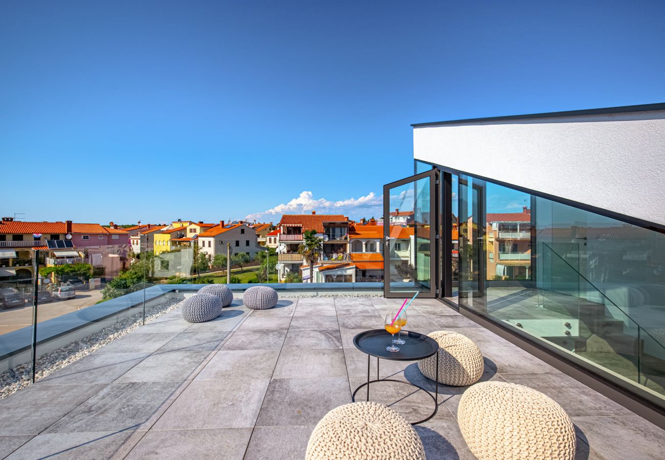 Villa in Fažana - Villa A mit beheiztem Pool