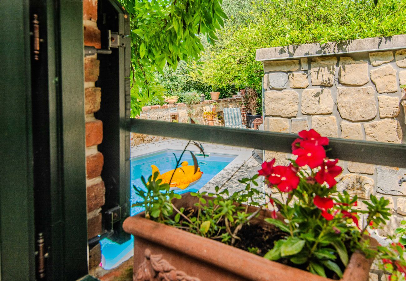 Ferienhaus in Maslenica - Ferienhaus Florendale mit Pool