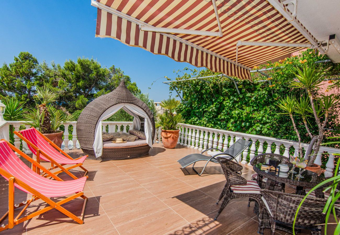 Ferienhaus in Maslenica - Ferienhaus Florendale mit Pool