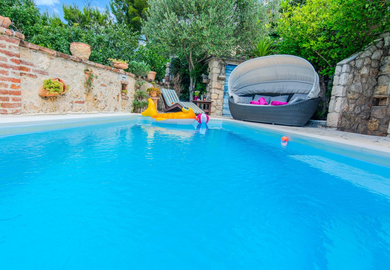 Ferienhaus in Maslenica - Ferienhaus Florendale mit Pool