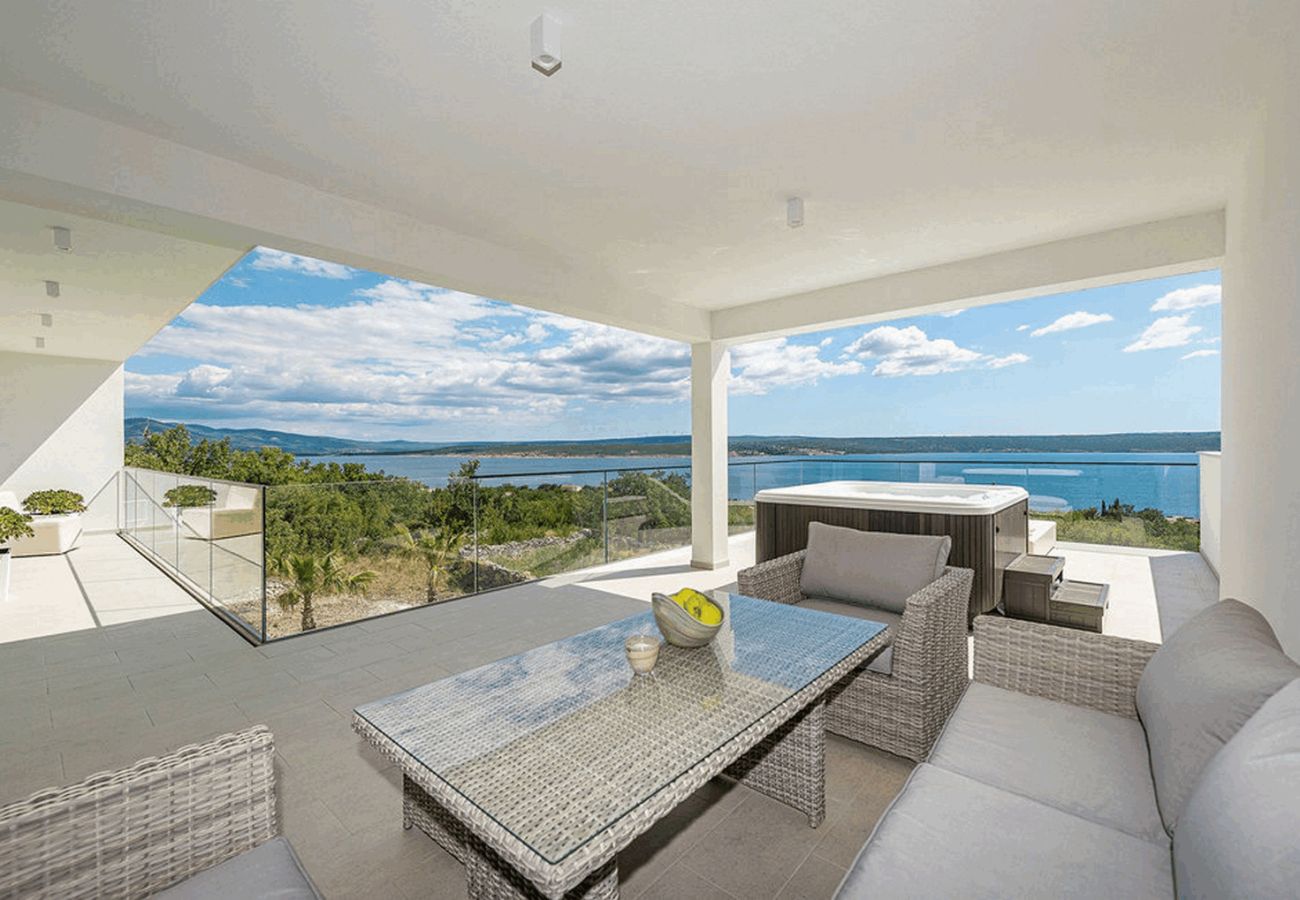 Villa in Maslenica - Villa Michelle mit Infinity-Pool