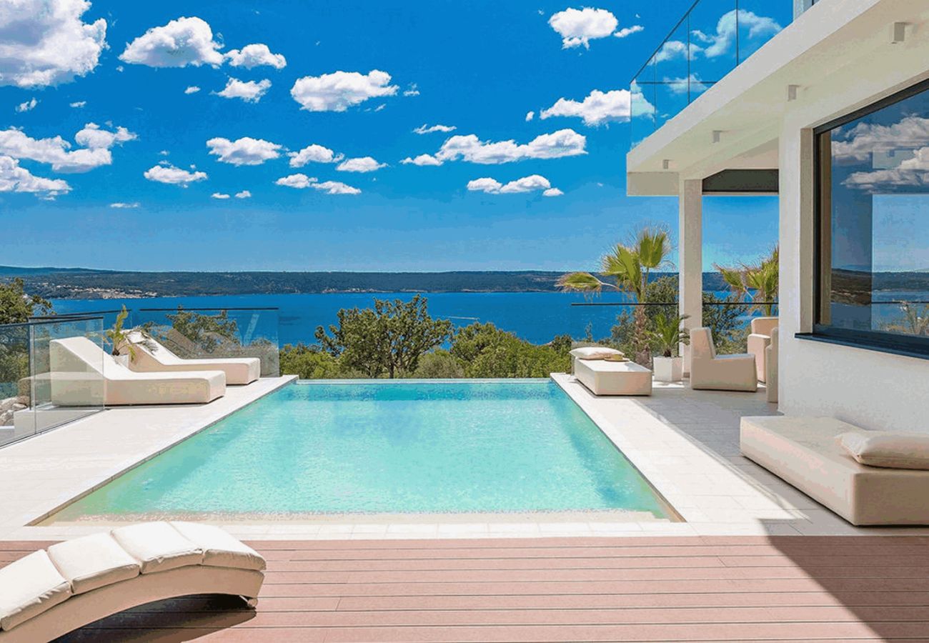 Villa in Maslenica - Villa Michelle mit Infinity-Pool