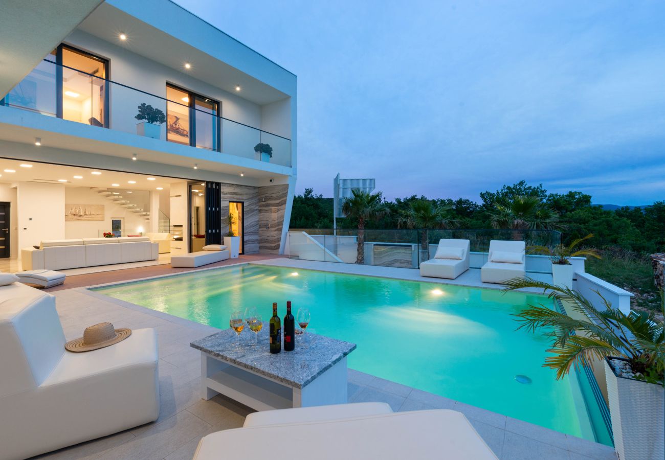 Villa in Maslenica - Villa Michelle mit Infinity-Pool