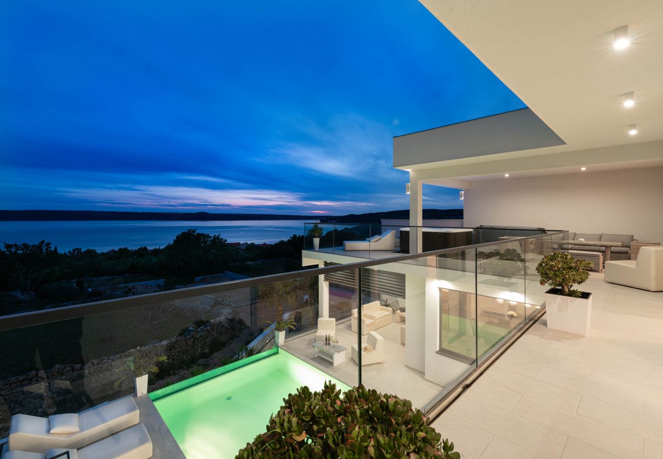 Villa in Maslenica - Villa Michelle mit Infinity-Pool