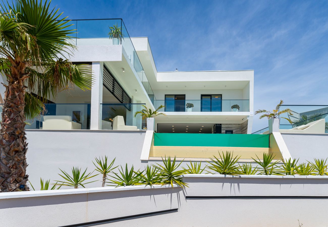 Villa in Maslenica - Villa Michelle mit Infinity-Pool