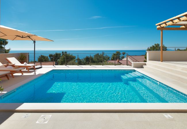 Villa in Sveta Nedjelja - Villa Bianca Hvar mit wunderschönem Meerblick