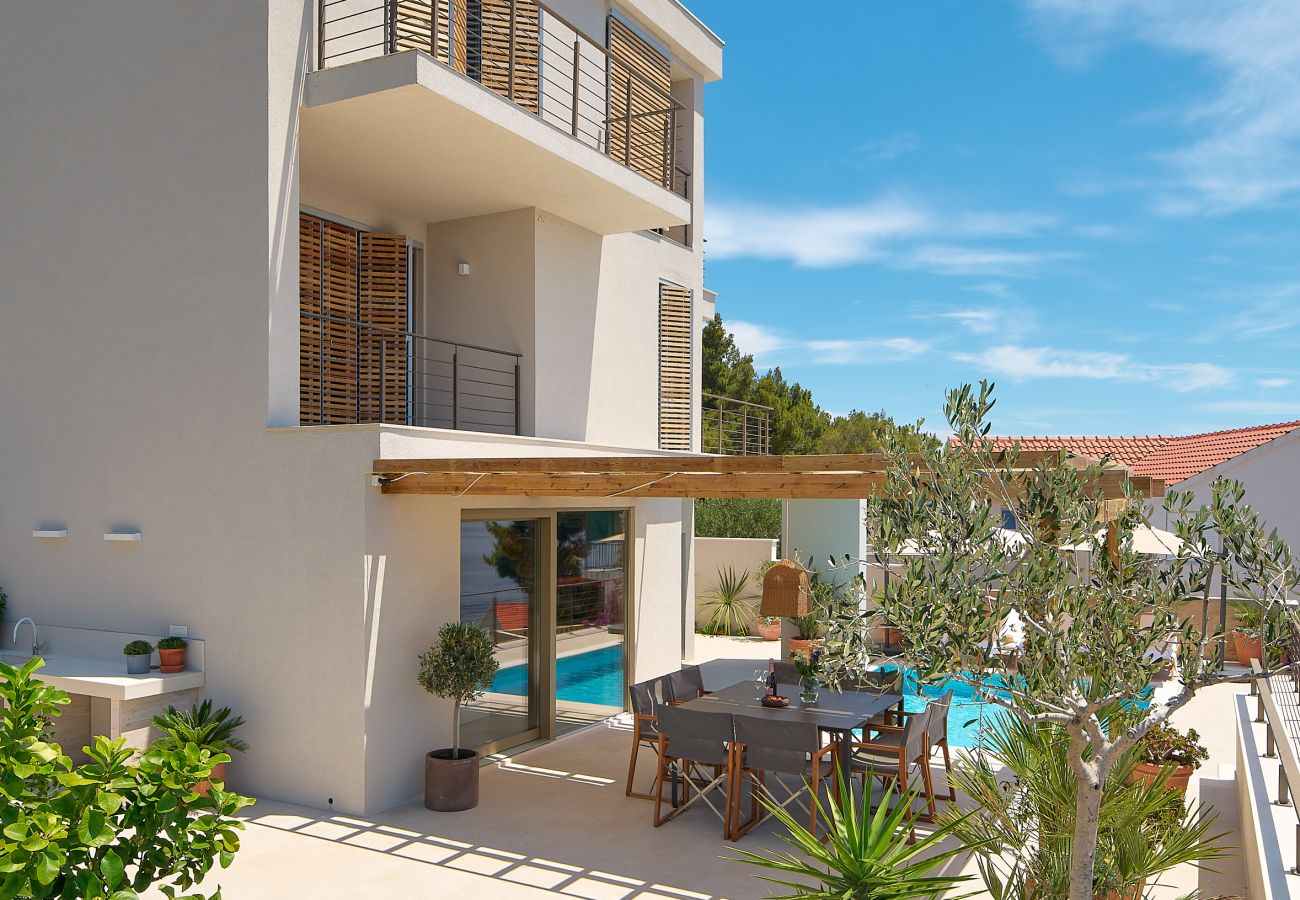 Villa in Sveta Nedjelja - Villa Bianca Hvar mit wunderschönem Meerblick