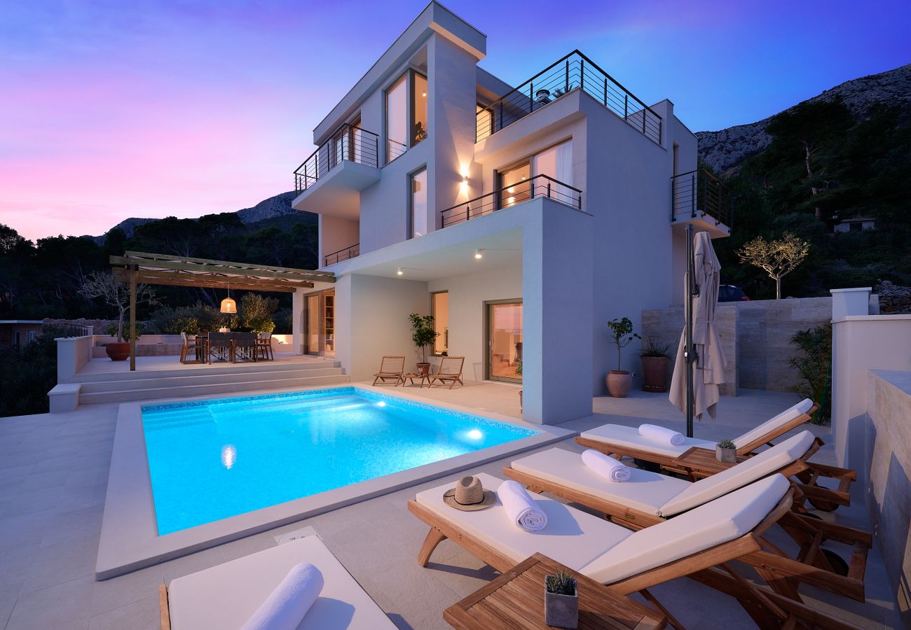 Villa in Sveta Nedjelja - Villa Bianca Hvar mit wunderschönem Meerblick