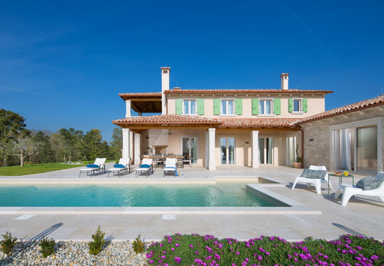 Villa in Karojba - Villa Ovi