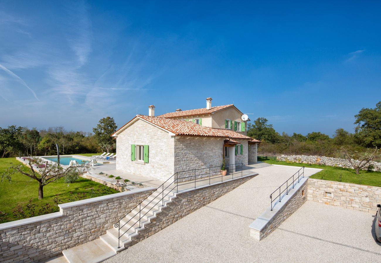 Villa in Karojba - Villa Ovi