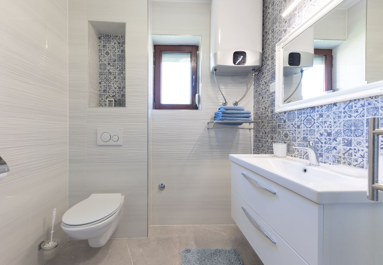 Ferienhaus in Žrnovnica - Ferienhaus Calmation