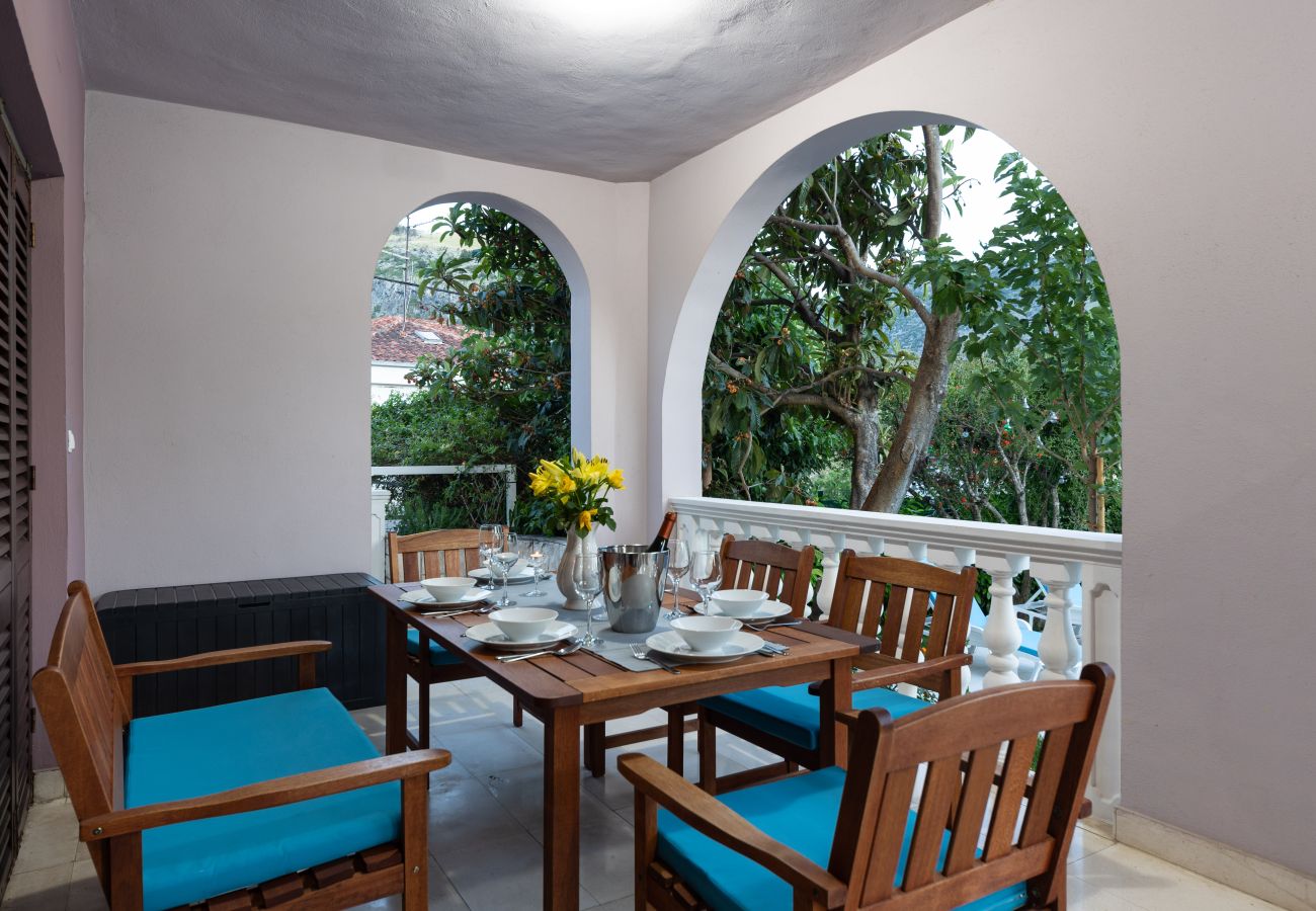 Ferienhaus in Žrnovnica - Ferienhaus Calmation