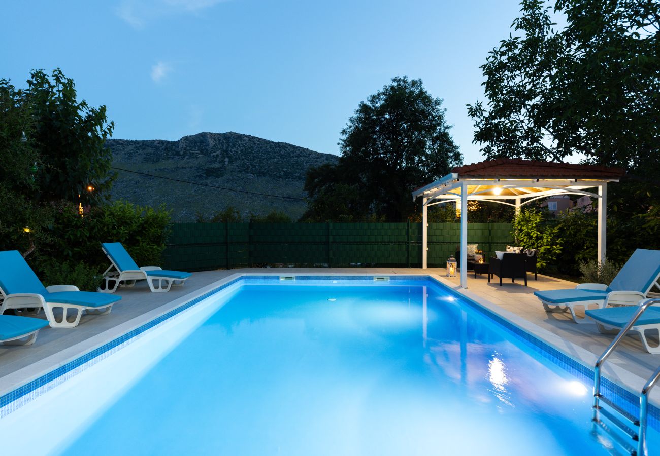 Ferienhaus in Žrnovnica - Ferienhaus Calmation