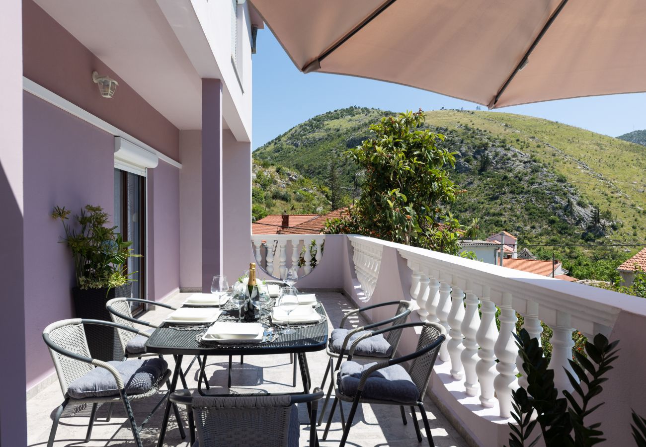 Ferienhaus in Žrnovnica - Ferienhaus Calmation