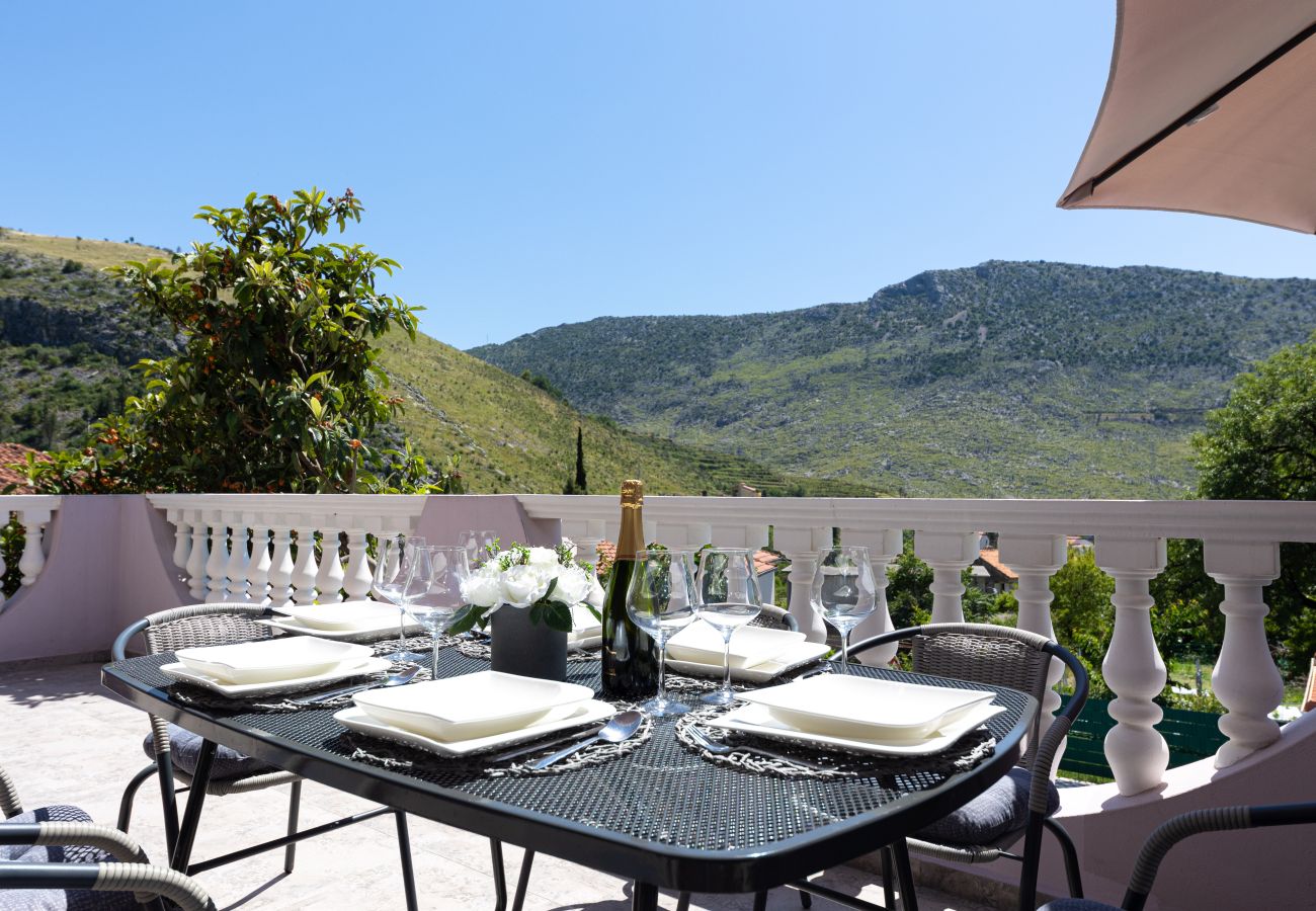 Ferienhaus in Žrnovnica - Ferienhaus Calmation