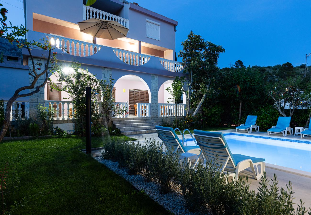 Ferienhaus in Žrnovnica - Ferienhaus Calmation