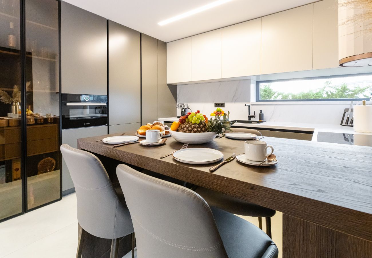 Villa in Vir - Villa Positiva mit beheiztem Pool