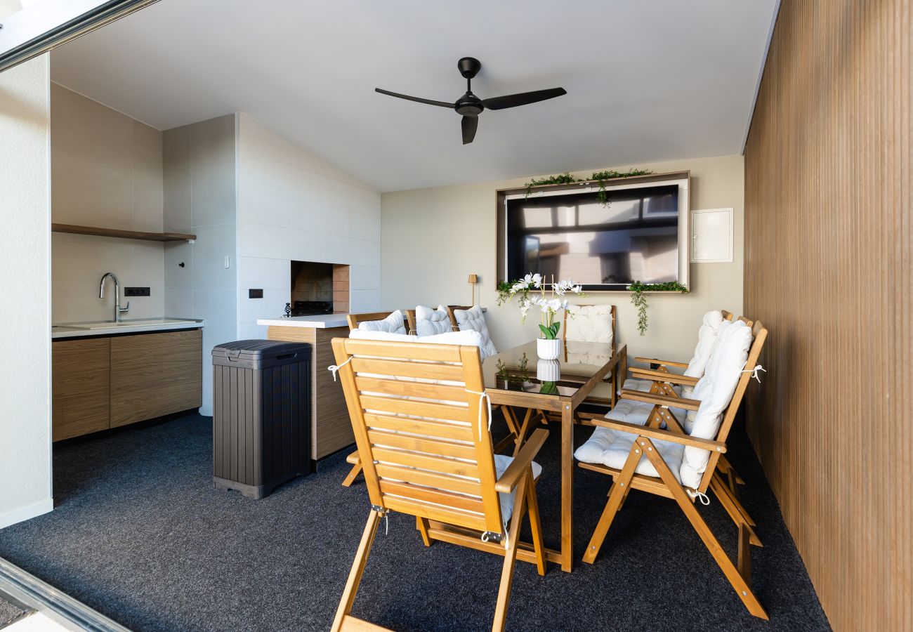 Villa in Vir - Villa Positiva mit beheiztem Pool