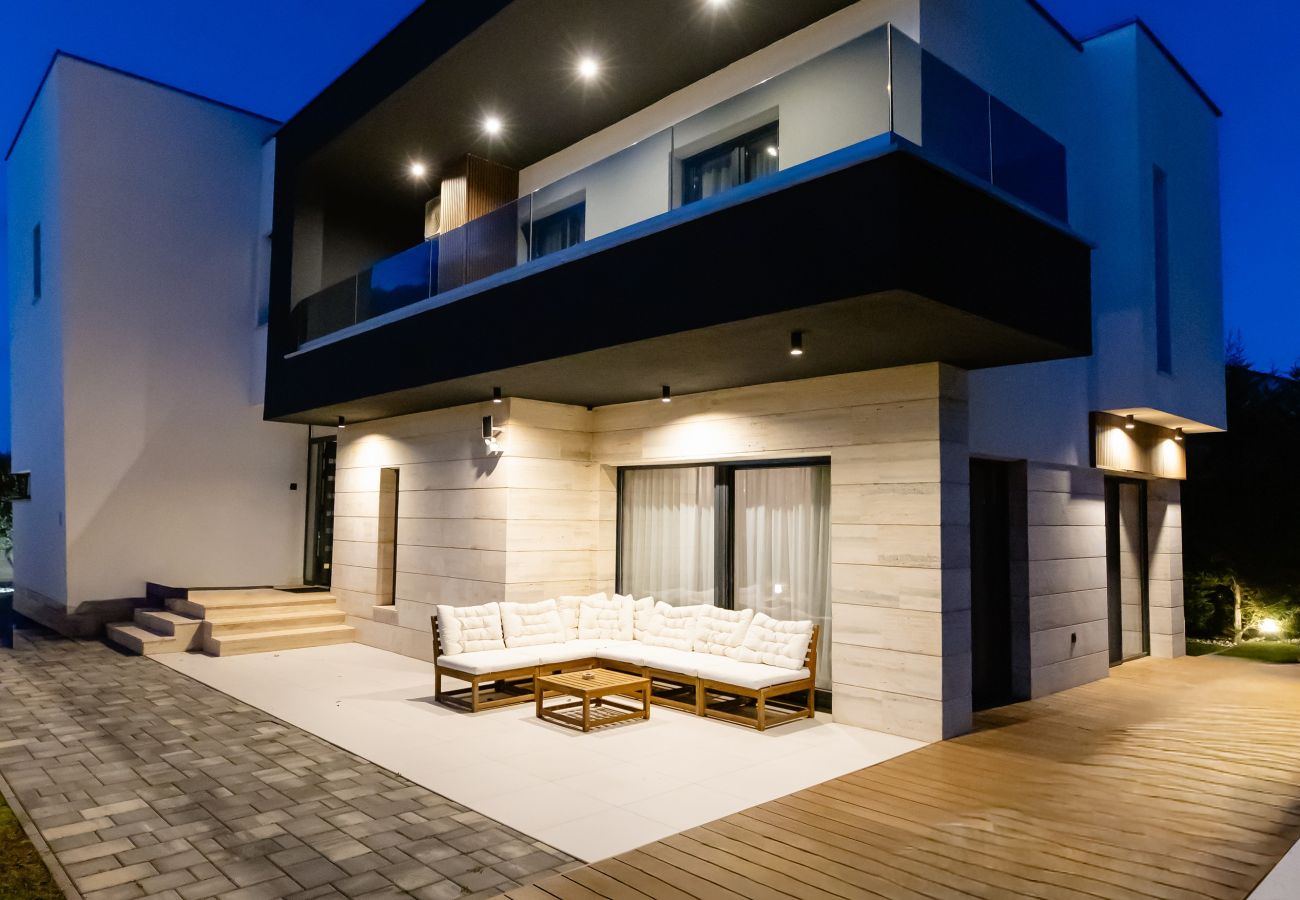 Villa in Vir - Villa Positiva mit beheiztem Pool