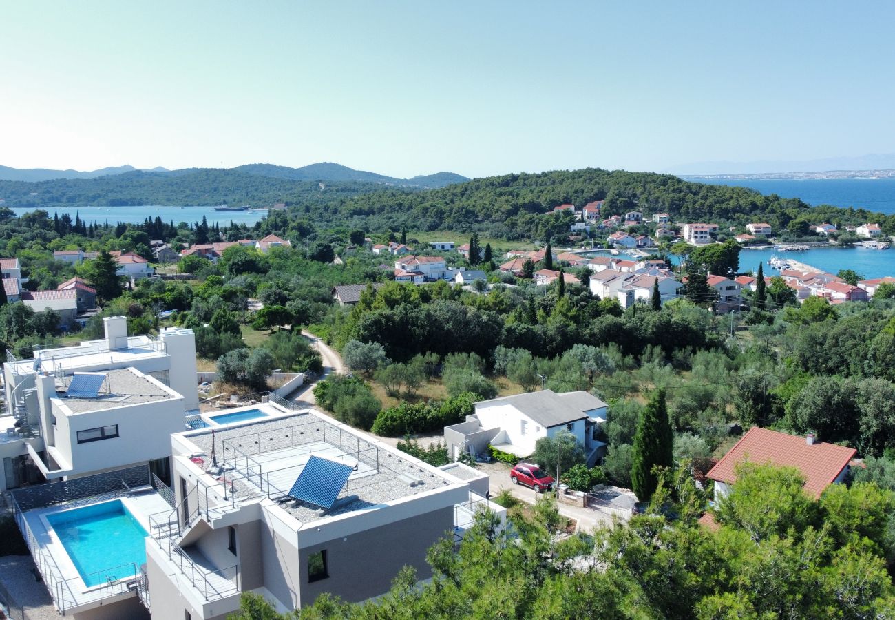 Villa in Ždrelac - Deluxe Villa Supreme Pašman mit beheiztem Pool