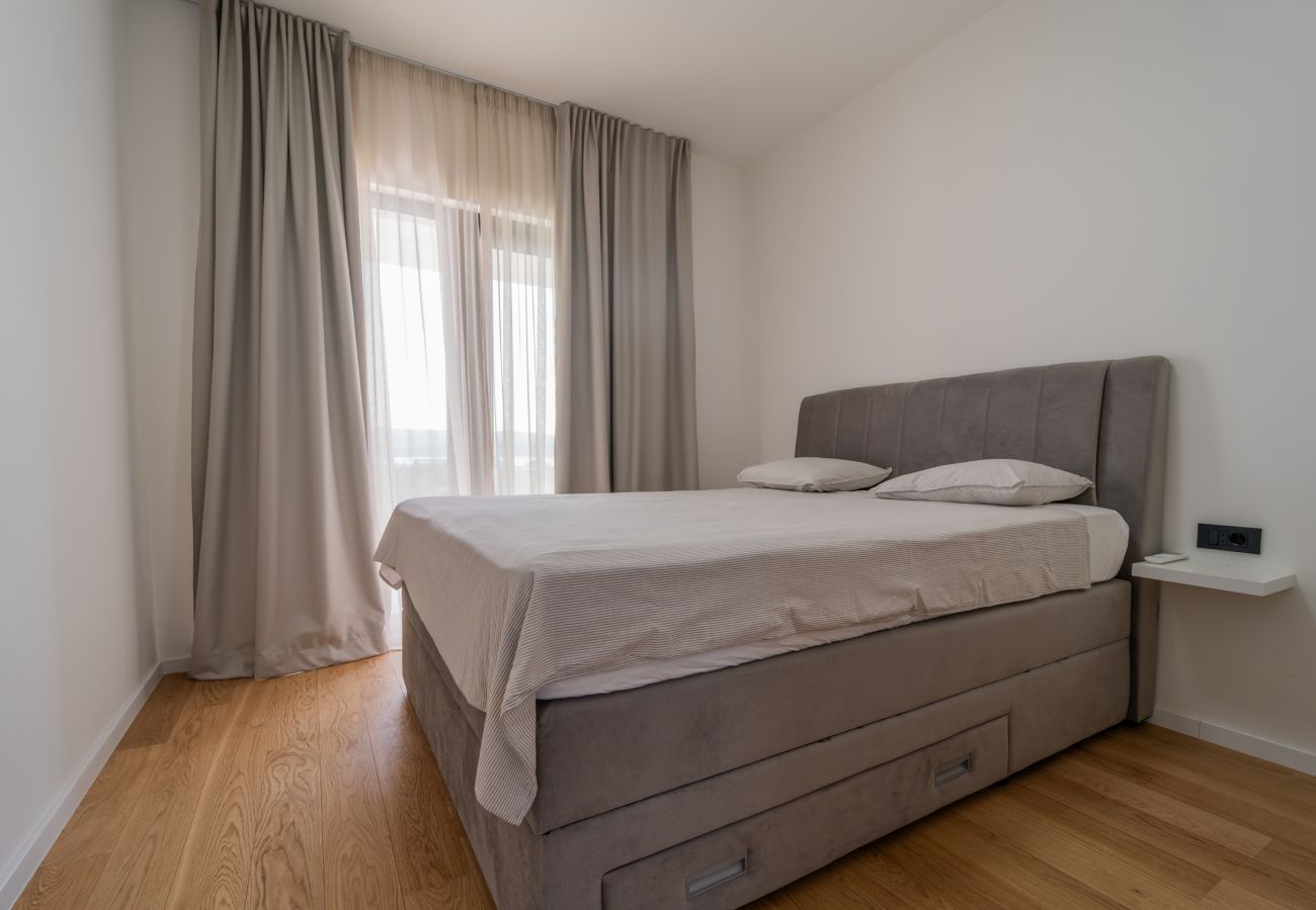 Villa in Turanj - Meerblick Villa Turnea