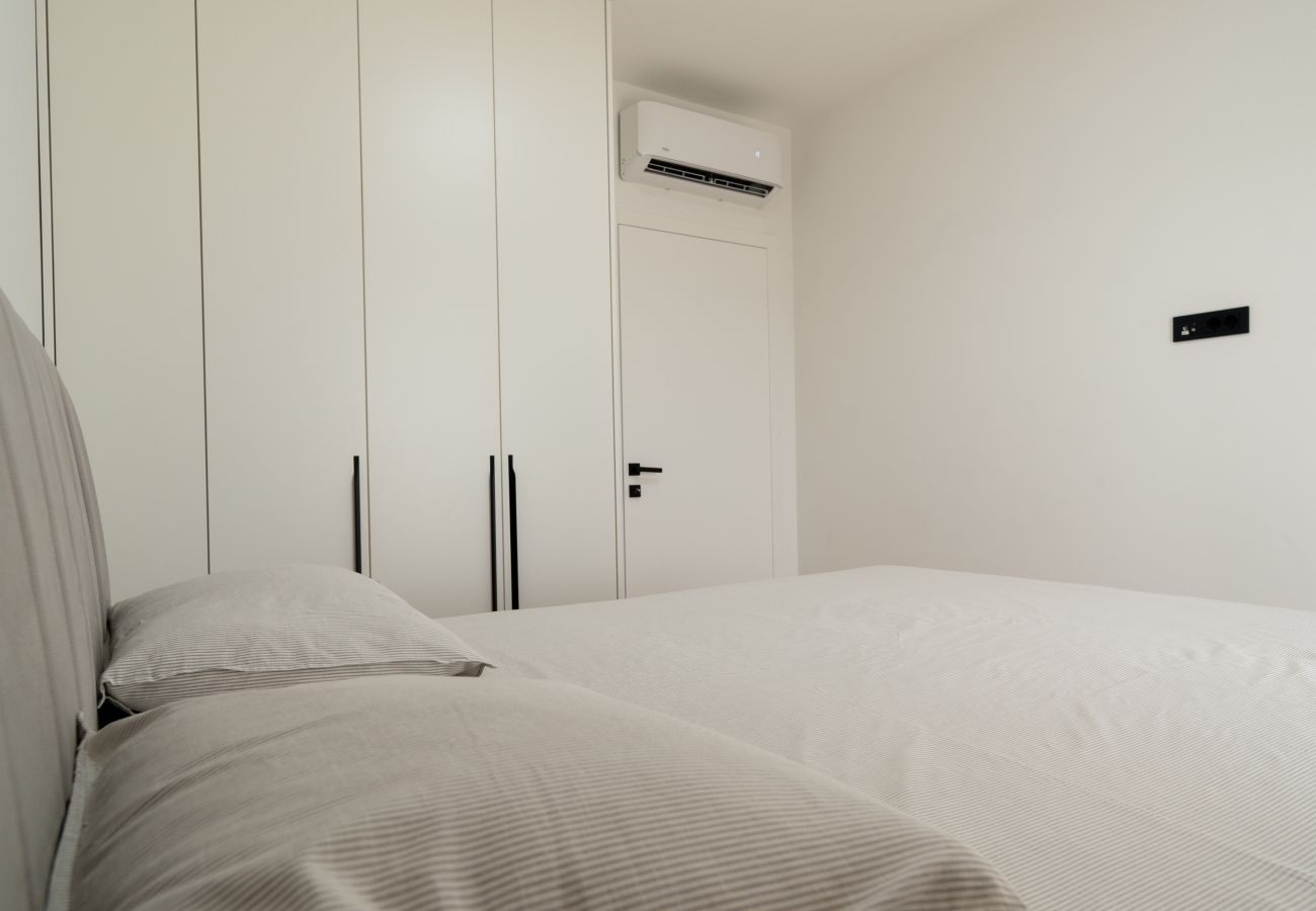 Villa in Turanj - Meerblick Villa Turnea